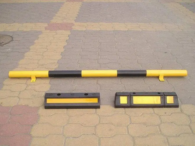 車位擋車器